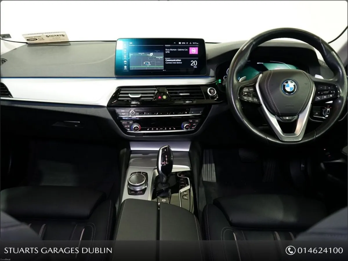 BMW 5-Series *ONLY 29, 800 KM* COMFORT AND TECH PA - Image 4