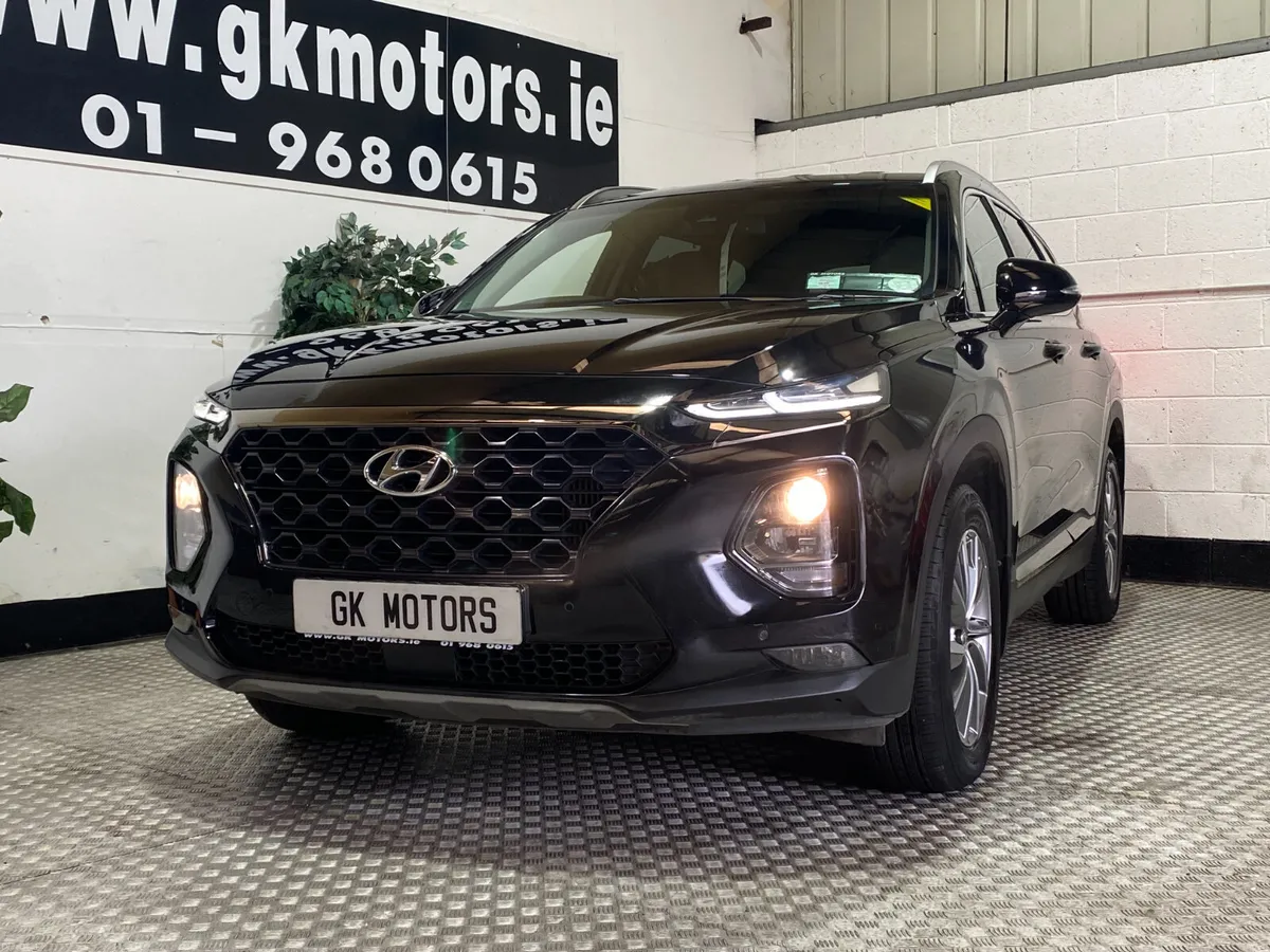 Hyundai Santa Fe 2019///4 WHEEL DRIVE//FINANCE - Image 3