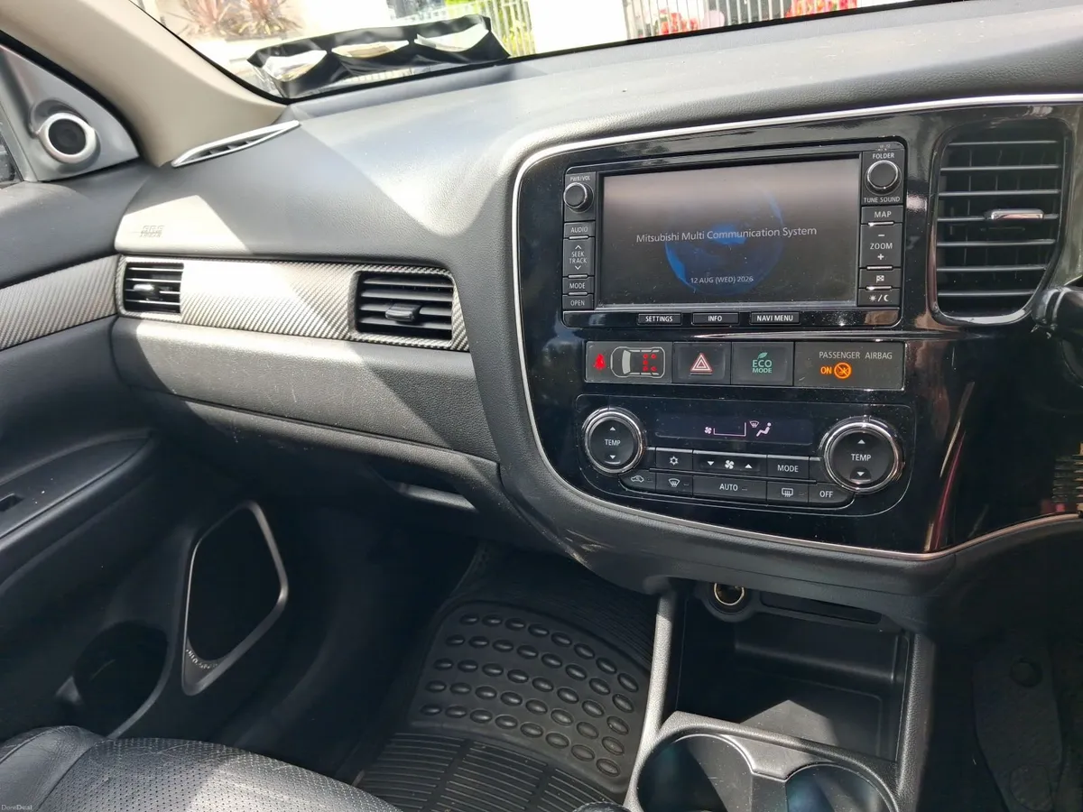 Mitsubishi Outlander 2013 - Image 4
