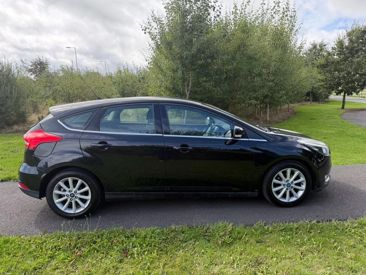 Ford Focus 1.6 TDCI Titanium 113BHP 5DR - Image 4