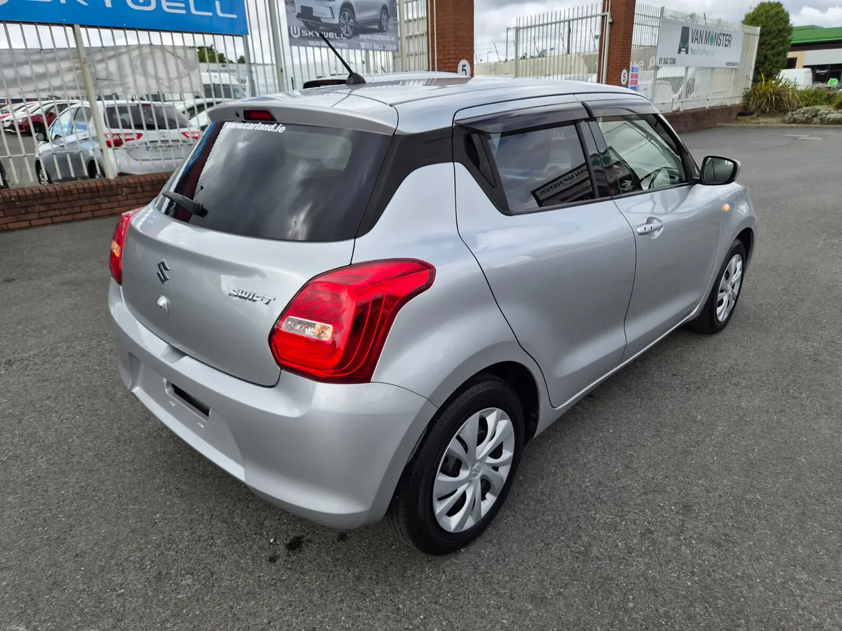 (2yr warranty) 1.3 Petrol Automatic Low Kms - Image 3
