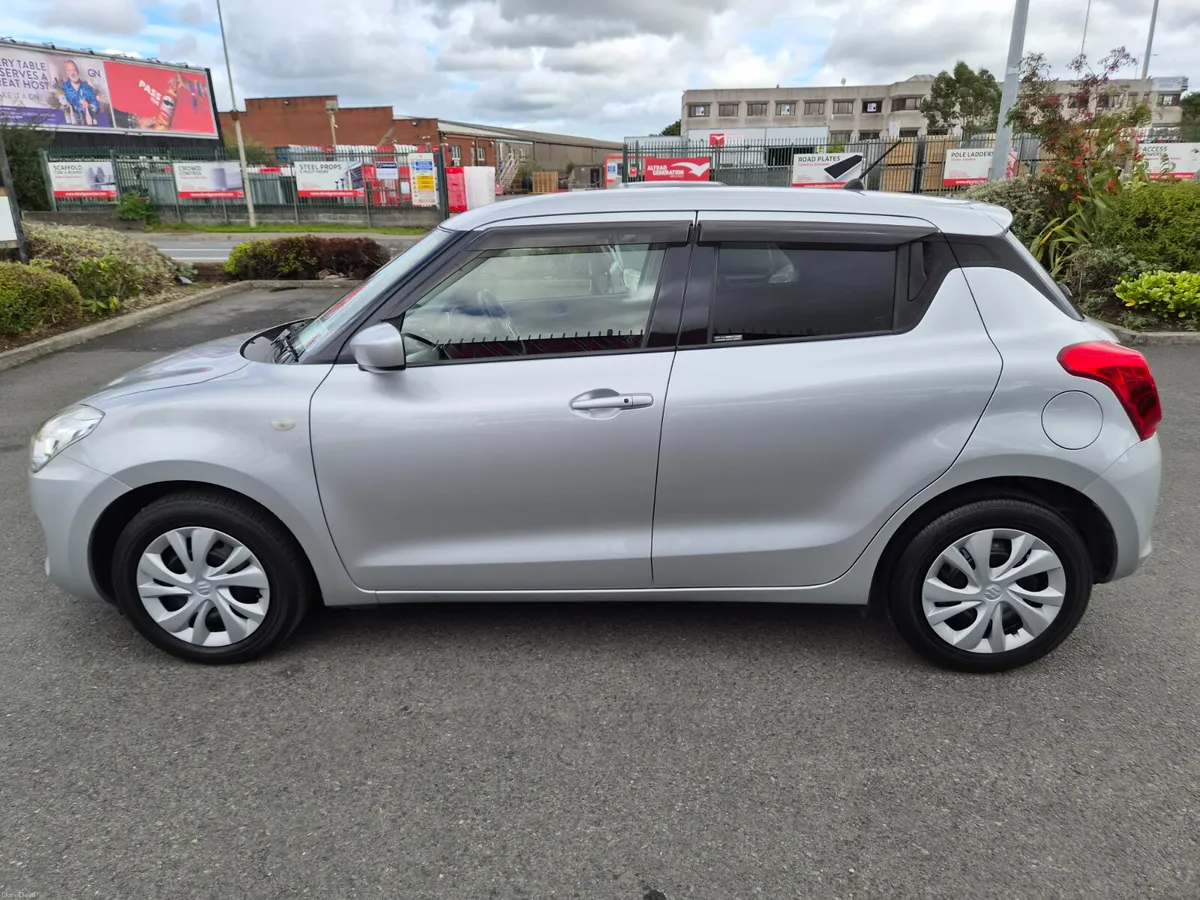 (2yr warranty) 1.3 Petrol Automatic Low Kms - Image 6