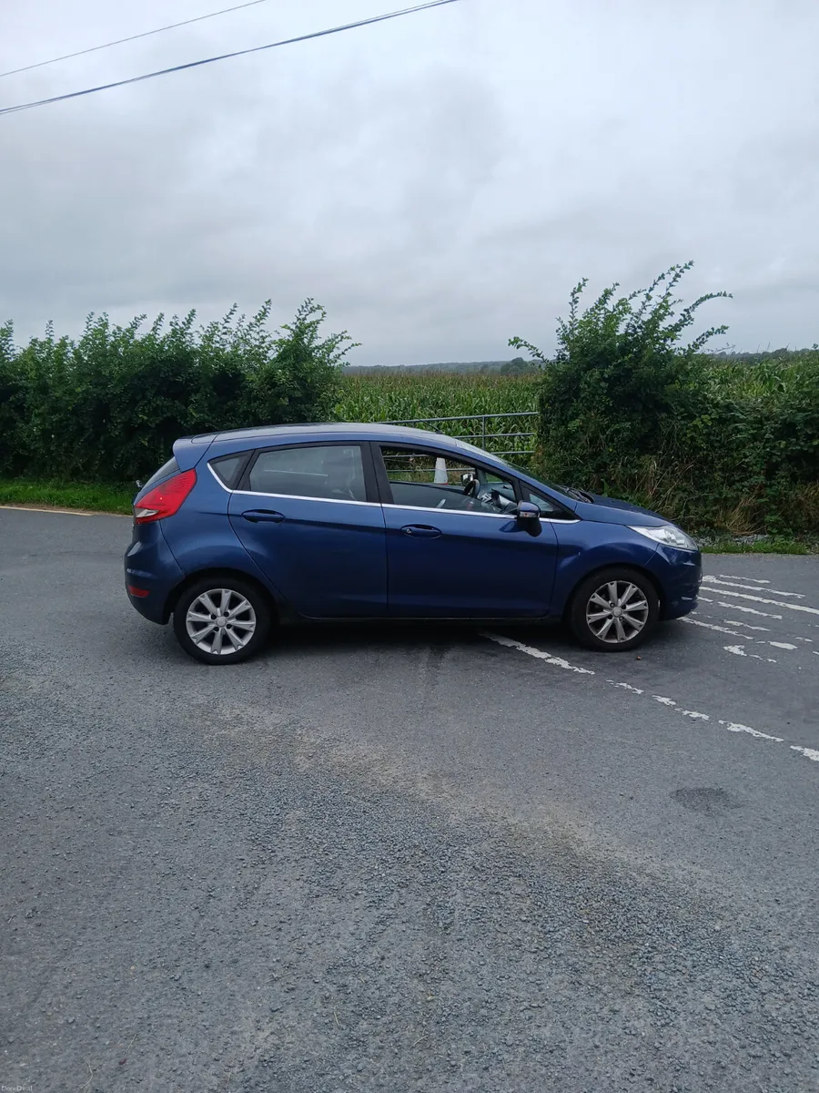 2010 Ford Fiesta 1.4 tdci Taxed & Tested - Image 5