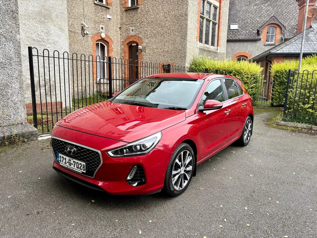 17 HYUNDAI I30 1.6 DIESEL PREMIUM NCT AND TAX - Image 1