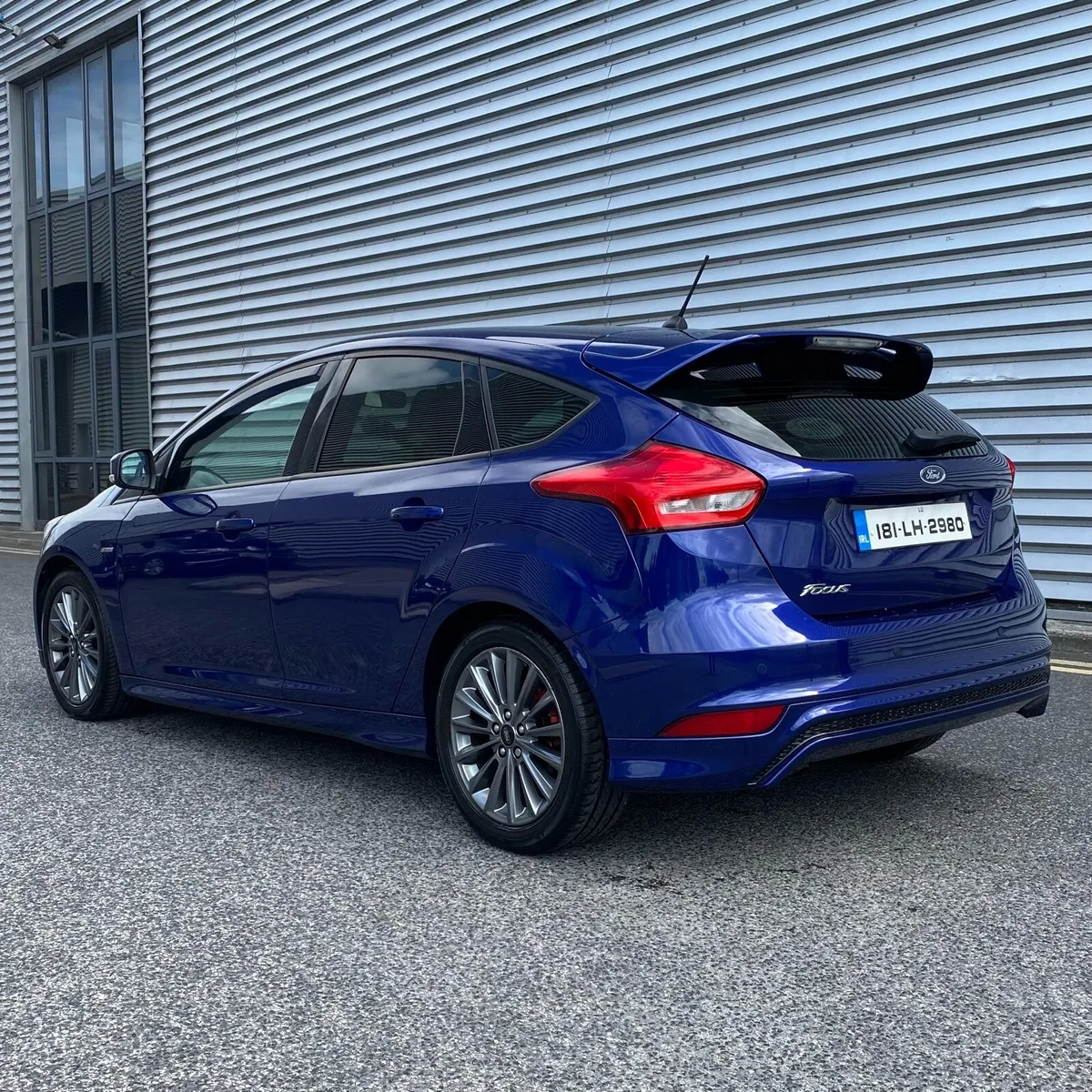 2018 Ford Focus ST-Line - Image 6