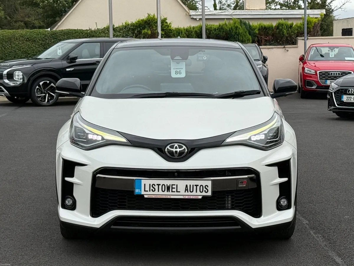 211 TOYOTA CHR GR SPORT 1.8 PETROL HYBRID AUTO - Image 5