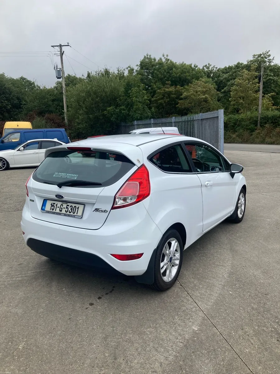 Ford fiesta zetec 1.0L petrol - Image 4