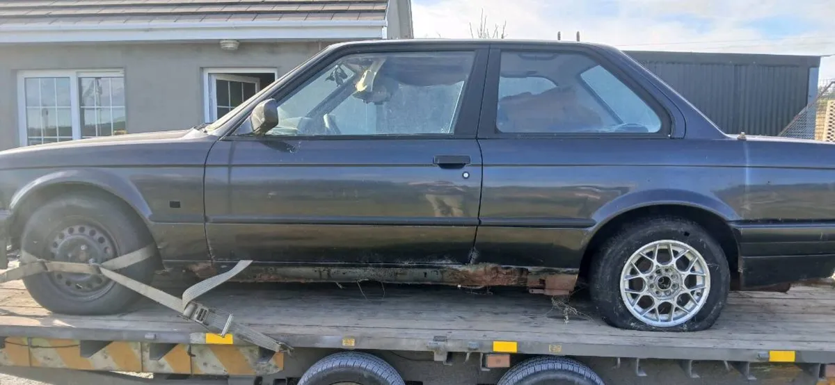 Bmw e30 320i - Image 4