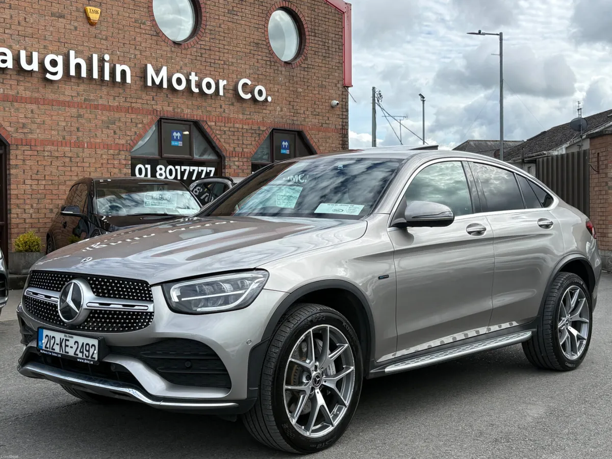 212 Mercedes-Benz GLC300 DE AMG Line PREM+ 4Matic - Image 6