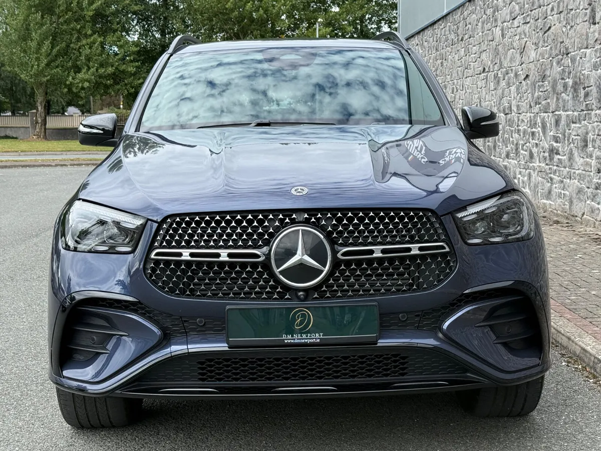 2025 Mercedes Benz GLE 400e 4Matic Urban AMG - Image 6