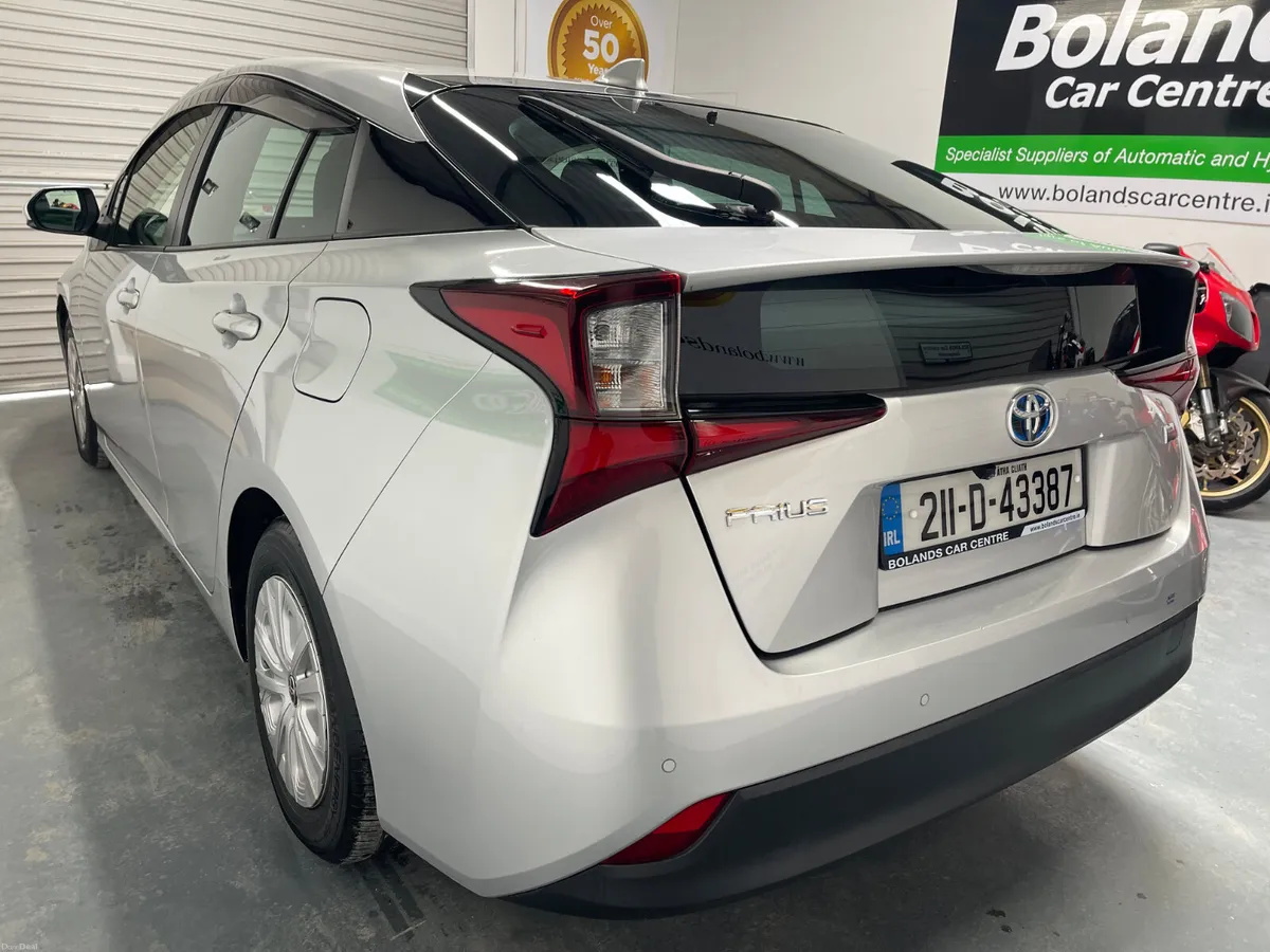 2021 Toyota Prius Hybrid 1.8 Automatic 5dr Model - Image 5