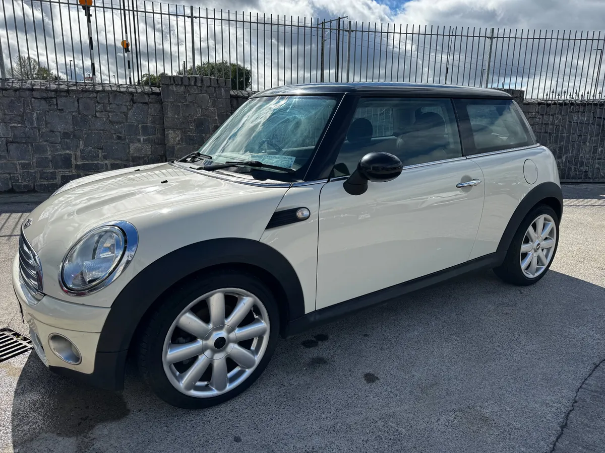 Mini Cooper 2010 - Image 3