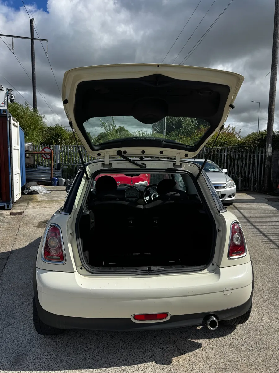 Mini Cooper 2010 - Image 6