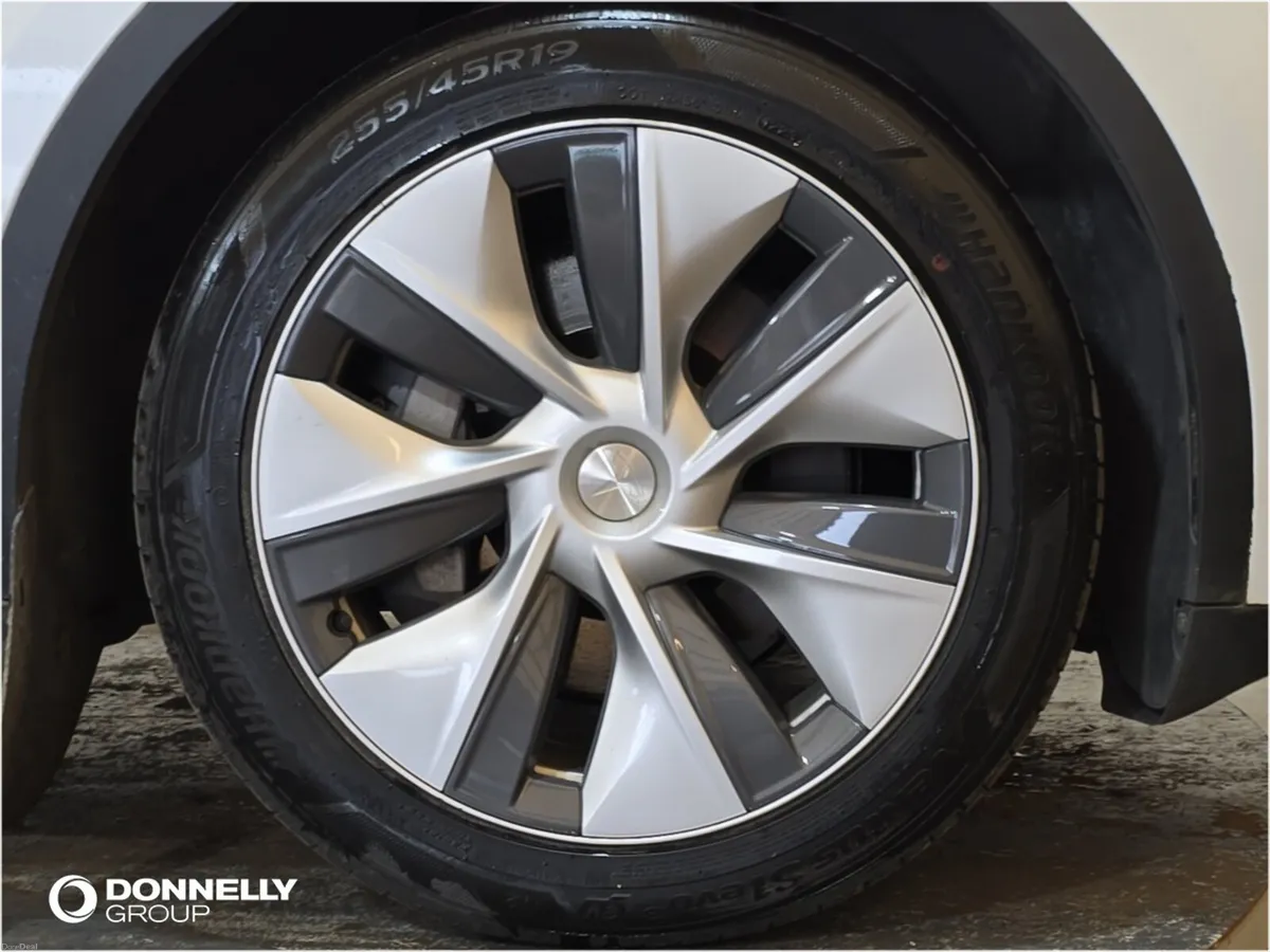 Tesla Model Y RWD 5dr Auto - Image 5