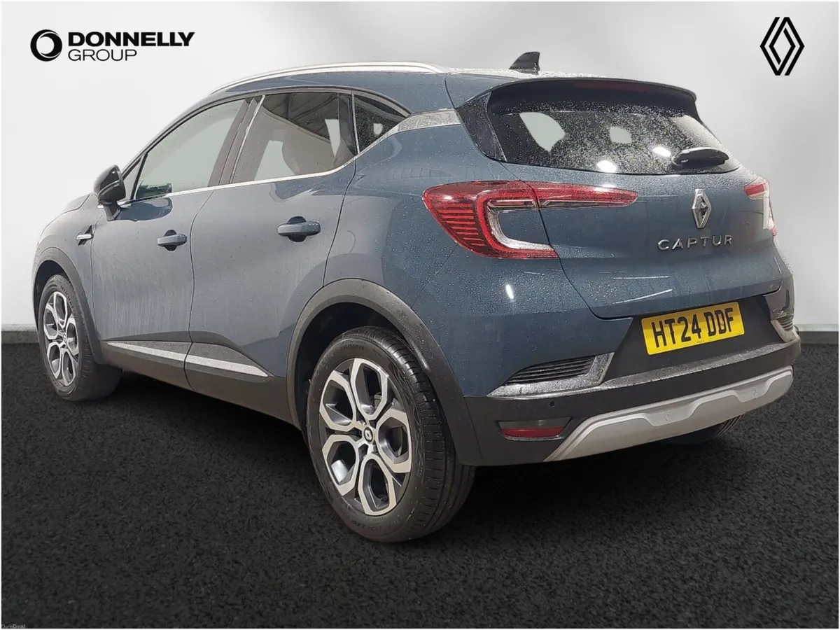 Renault Captur Hatchback Techno - Image 2