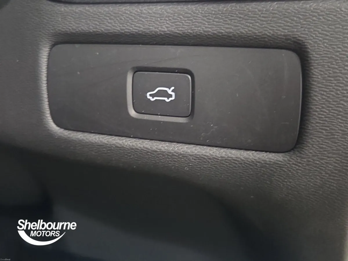 Volvo XC60 B5 PLUS AWD - Image 5