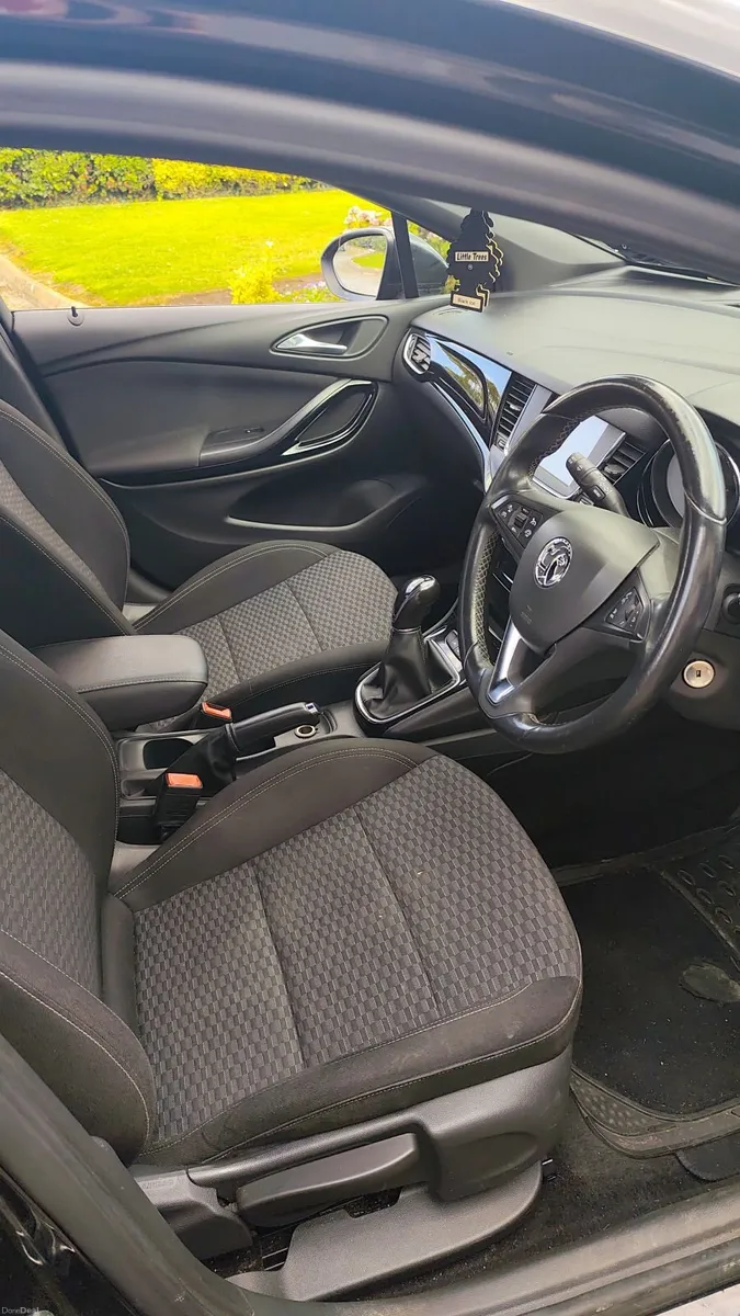 Vauxhall Astra 2017 net tax - Image 6