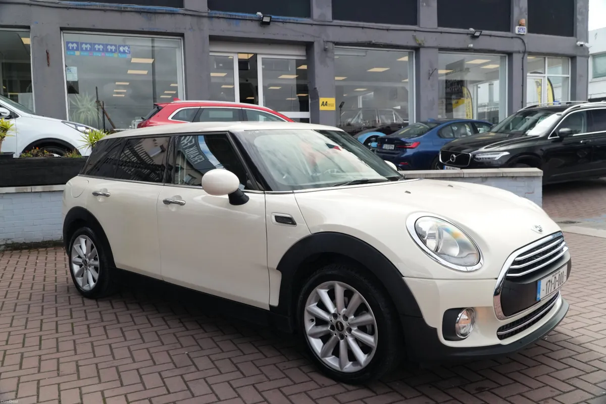 1.5 CLUBMAN COOPER 6DR ESTATE  AUTOMATIC // STUNNI - Image 2