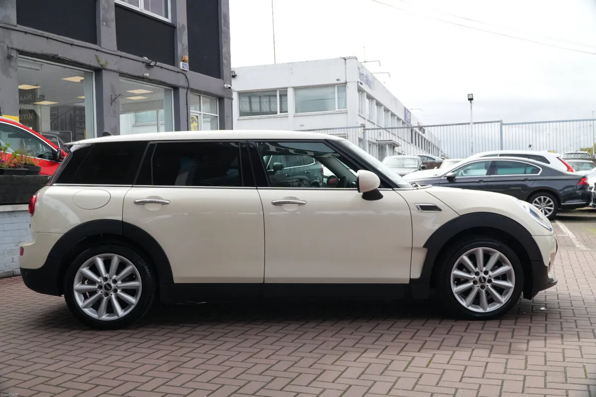 1.5 CLUBMAN COOPER 6DR ESTATE  AUTOMATIC // STUNNI - Image 3