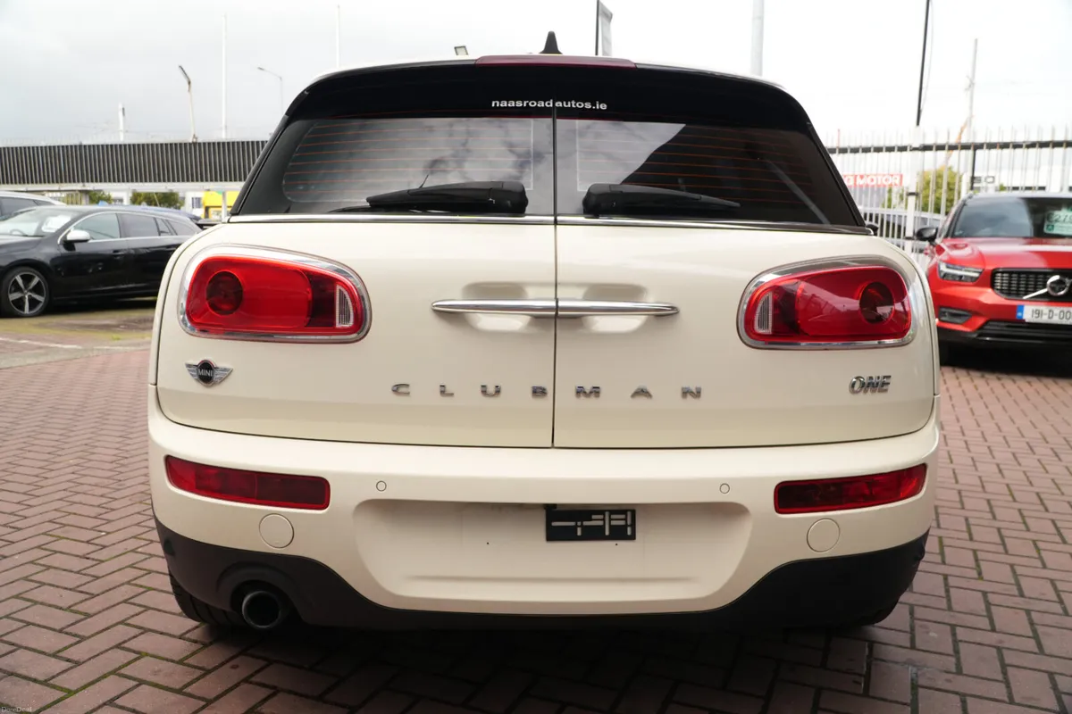 1.5 CLUBMAN COOPER 6DR ESTATE  AUTOMATIC // STUNNI - Image 4