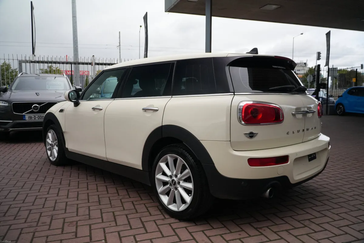1.5 CLUBMAN COOPER 6DR ESTATE  AUTOMATIC // STUNNI - Image 5