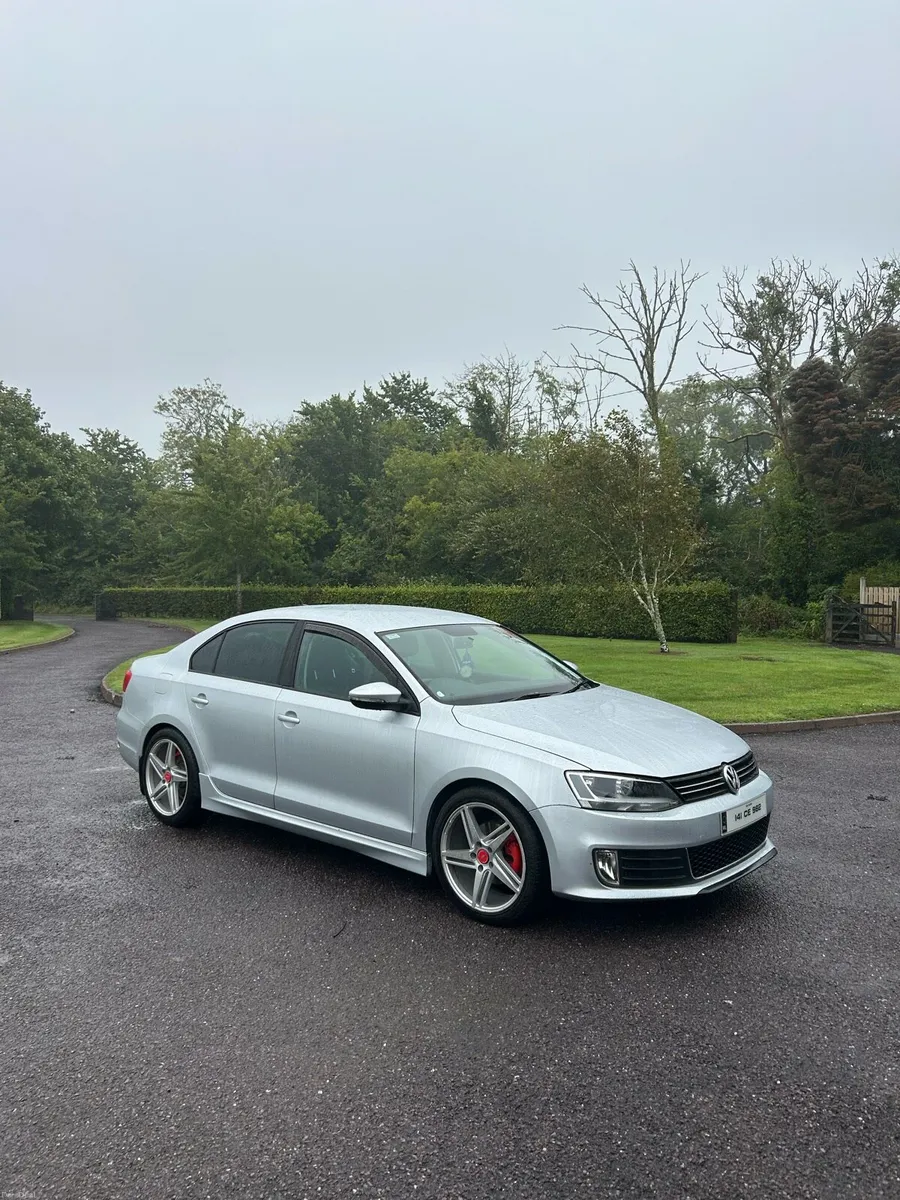 Volkswagen Jetta 1.6 - Image 1
