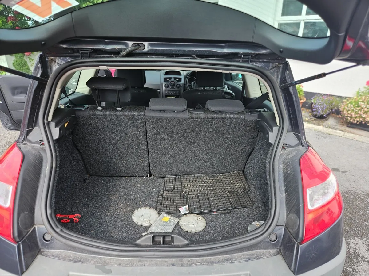 Renault Megane 2008 - Image 1
