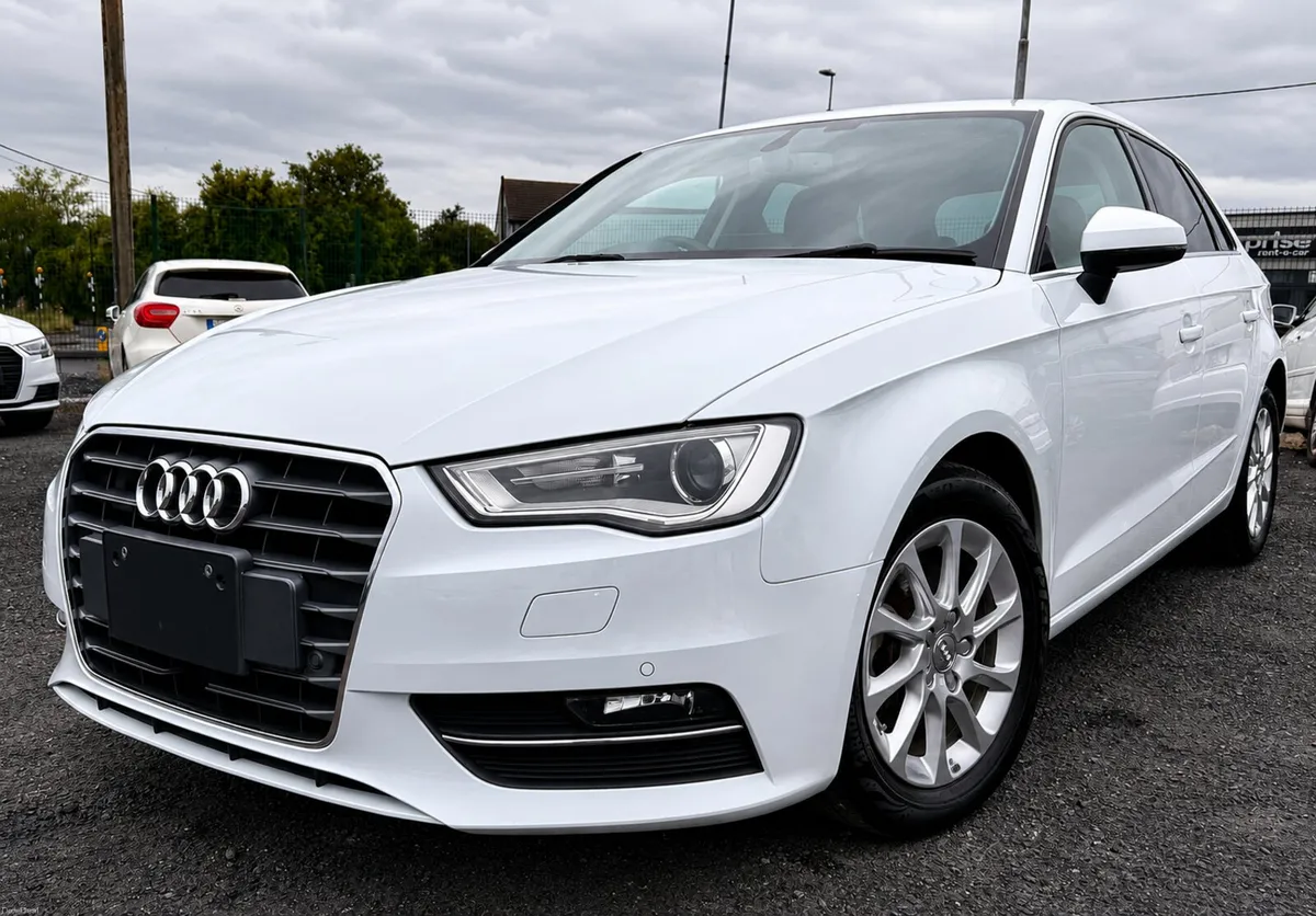 2016 Audi A3 1.4 TFSI Sportsback S Tronic Leather - Image 2