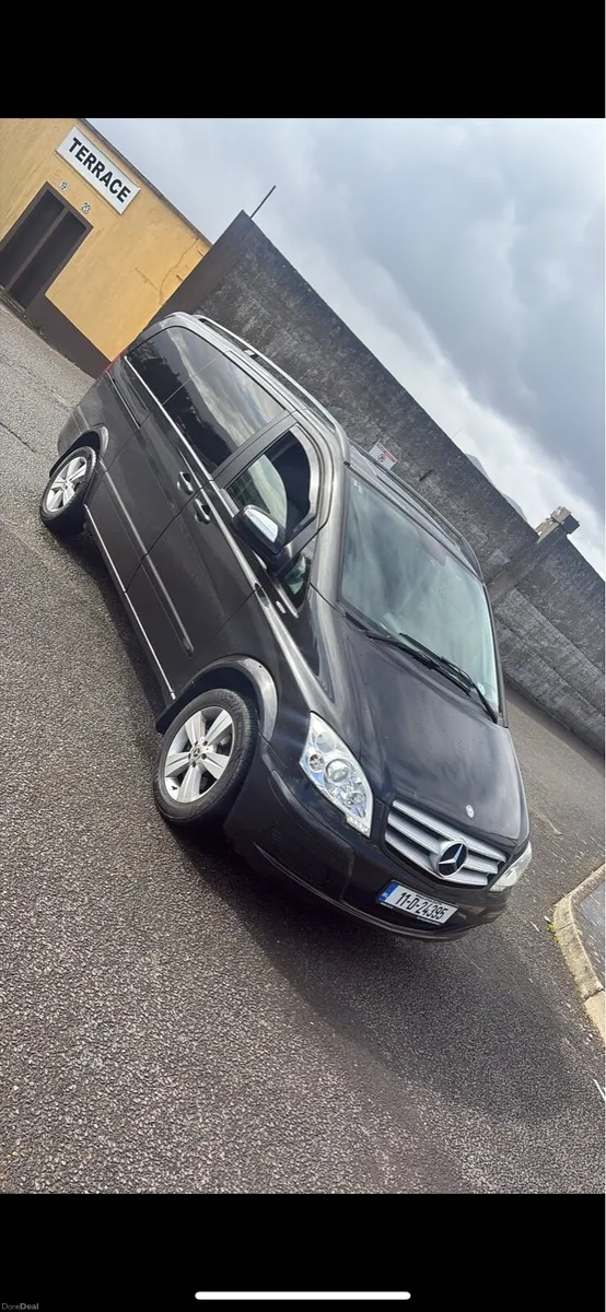 Mercedes Viano - Image 1