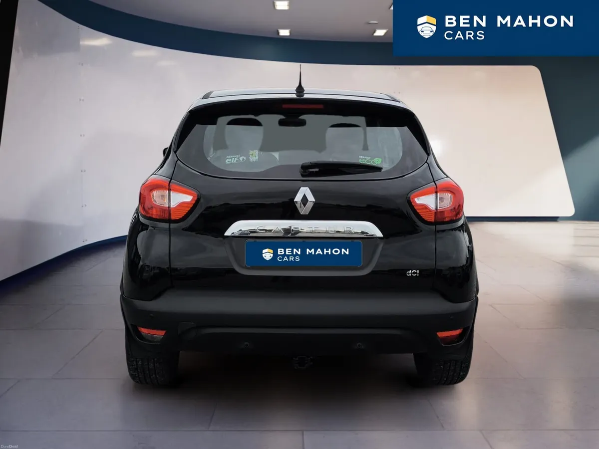 🚗 2014 Renault Captur 1.5 dCi Intense – Pearl Bla - Image 4
