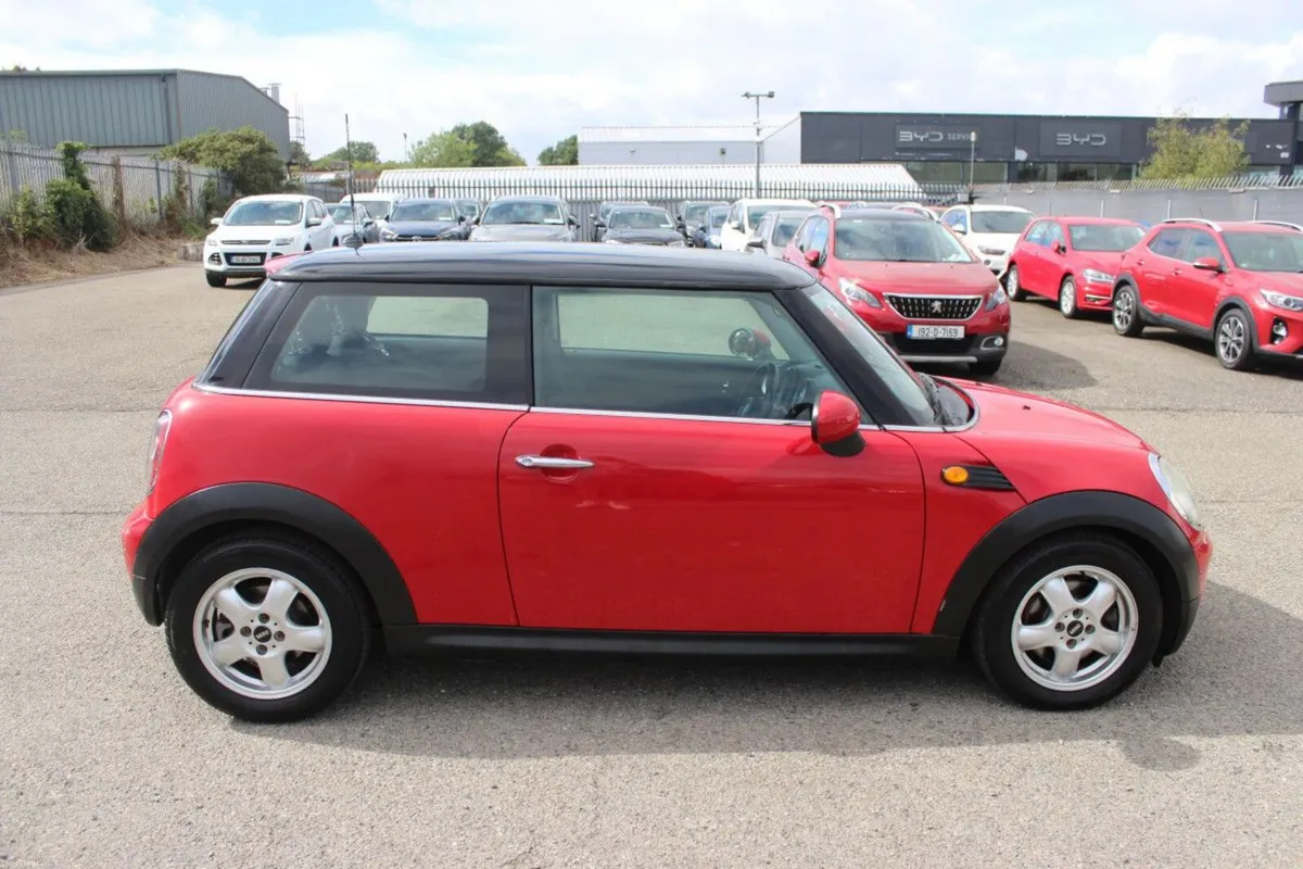 Mini Cooper 1.6D COOPER - TENDER 41 - Image 2