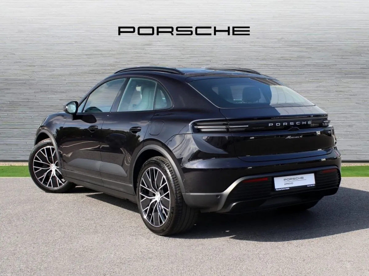 Porsche Macan 4 Electric - Image 2