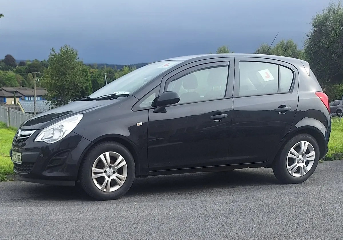 Opel Corsa 2012 - Image 2