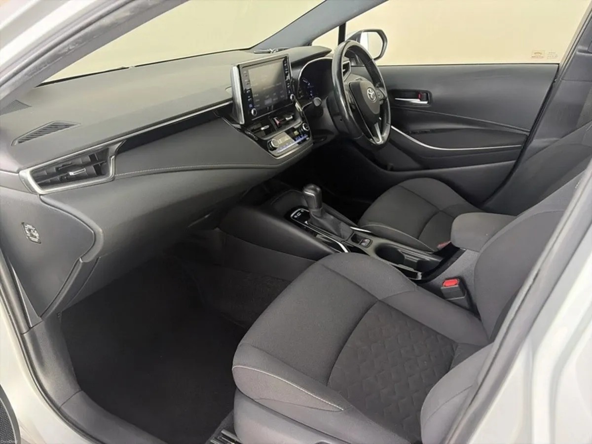 Toyota Corolla HYBRID LUNA H/B - Image 6