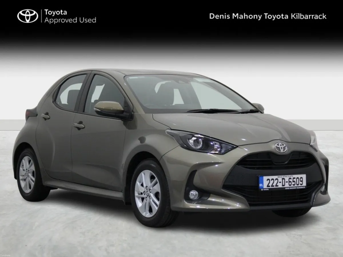 Toyota Yaris 1.0 LUNA 4DR - Image 1