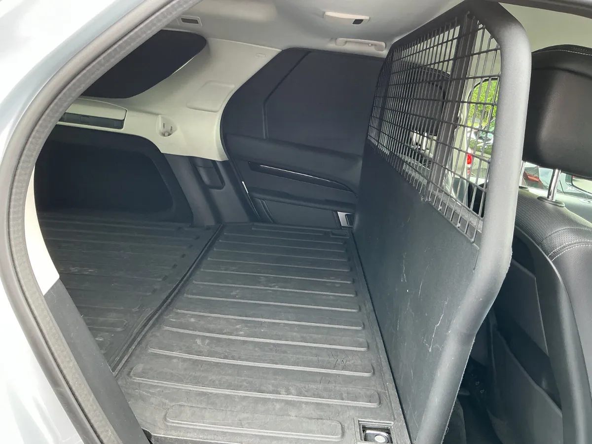 2021 LANDROVER DISCOVERY 3.0 D300 SE N1 COMMERCIA - Image 6