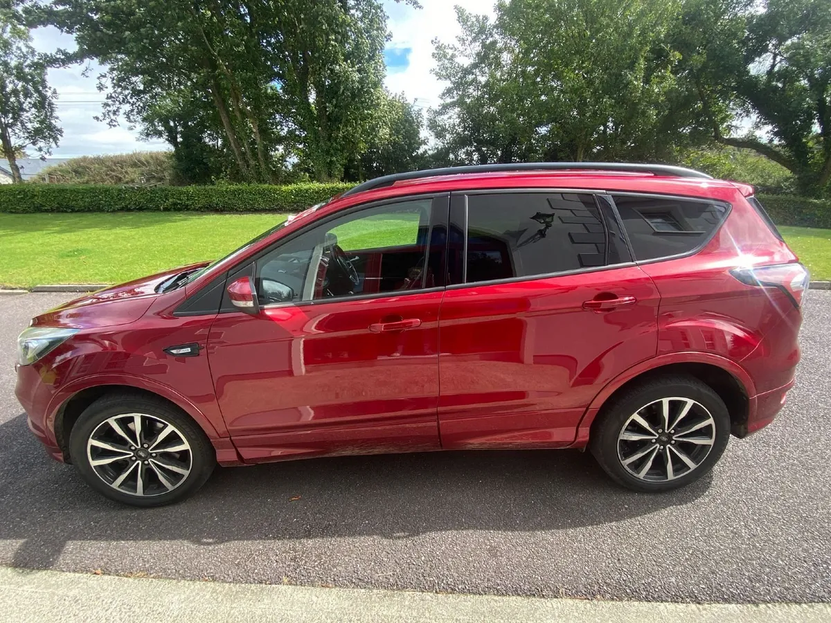 Ford Kuga 2018 ST line, heated seats & Sun Roof. - Image 1