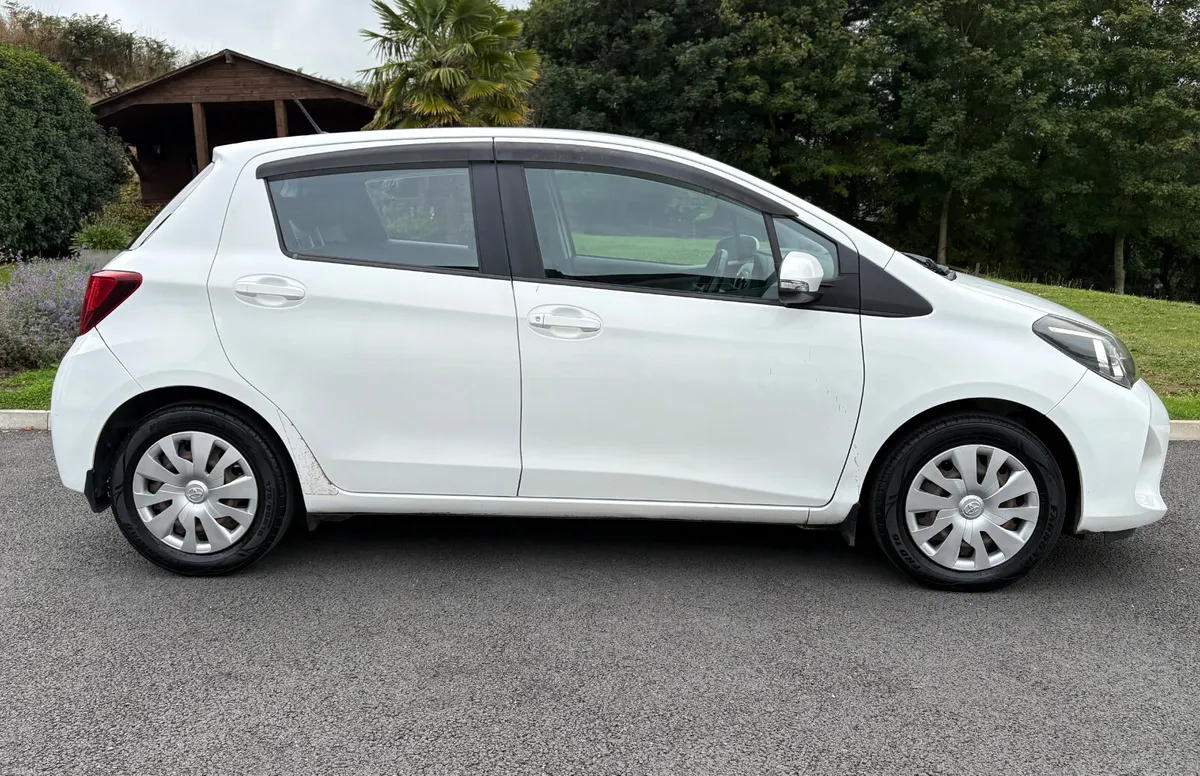 2015 Toyota Yaris 1.0 Luna - Image 3