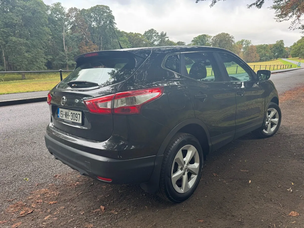 Nissan Qashqai XE 1.2 pet - Image 3