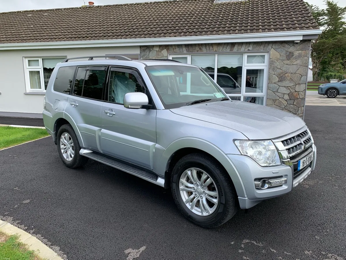 Mitsubishi Pajero LWB Crewcab - Image 1
