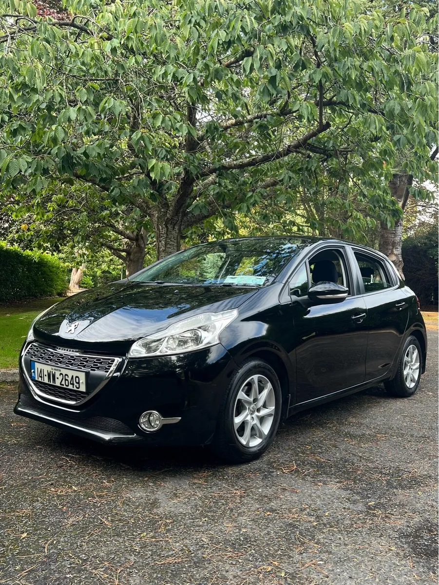 Peugeot 208 1L petrol (NEW NCT 6/27) - Image 1