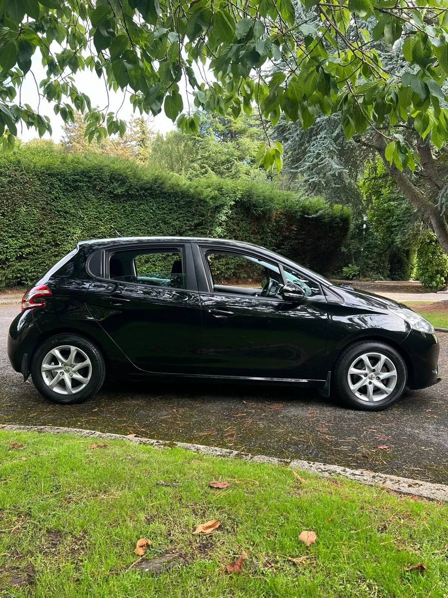 Peugeot 208 1L petrol (NEW NCT 6/27) - Image 3
