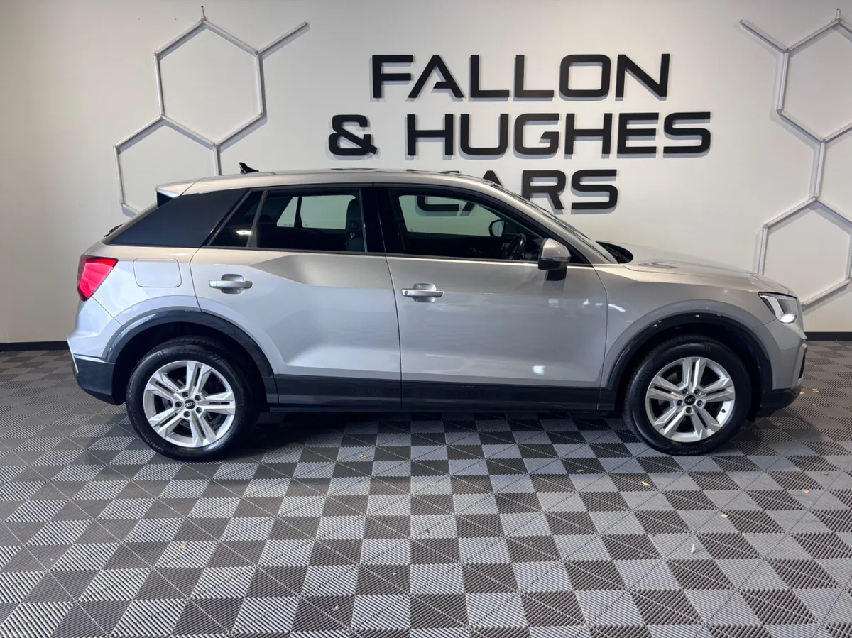 Audi Q2 35 TFSI S-TRONIC 150HP SE AUTO 4DR - Image 4