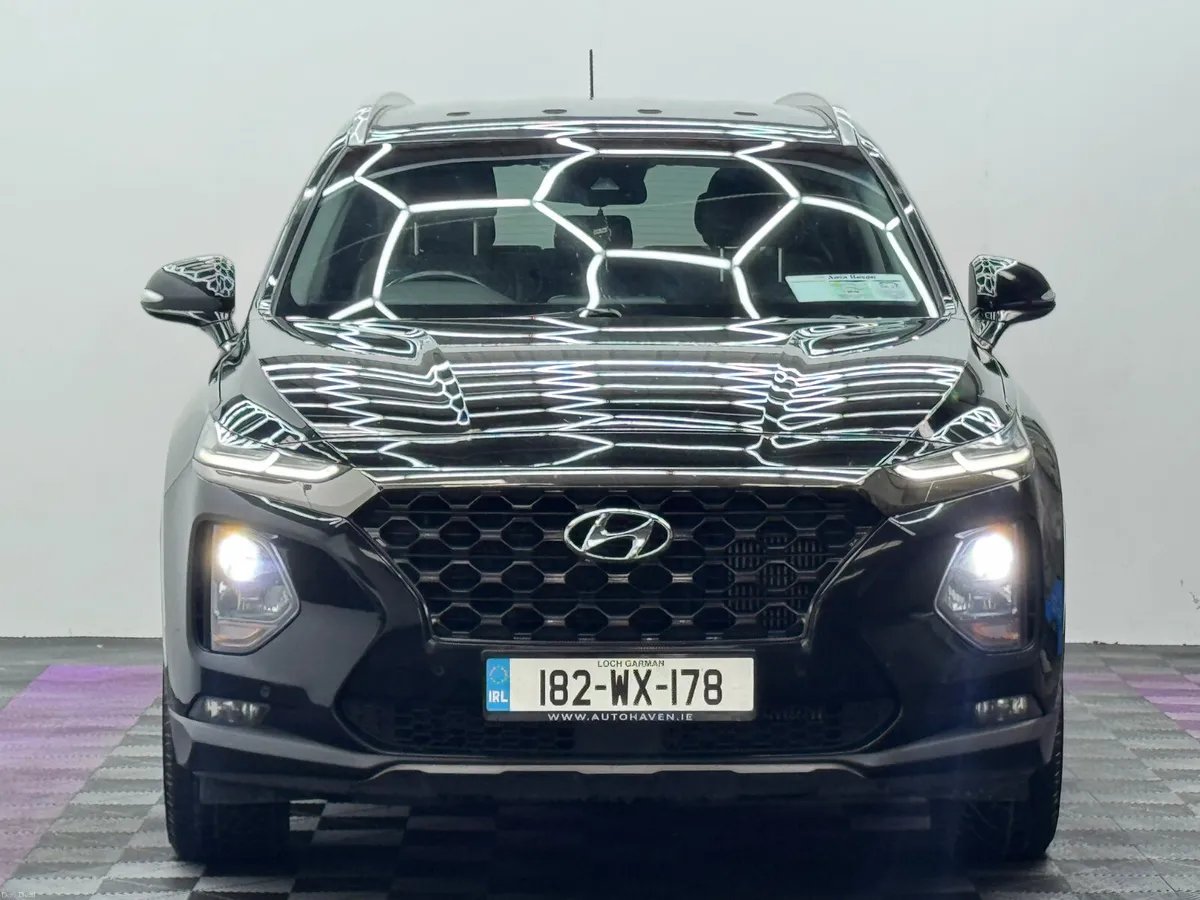 2018 Hyundai Santa Fe Executive Plus, 2.2CRDi 4WD - Image 2