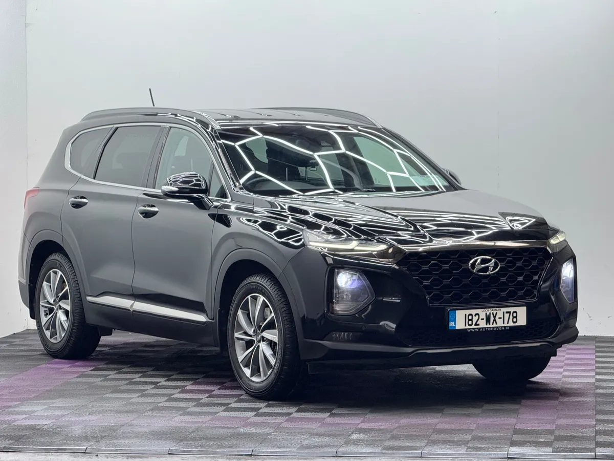 2018 Hyundai Santa Fe Executive Plus, 2.2CRDi 4WD - Image 1