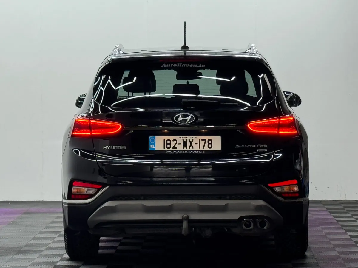 2018 Hyundai Santa Fe Executive Plus, 2.2CRDi 4WD - Image 5