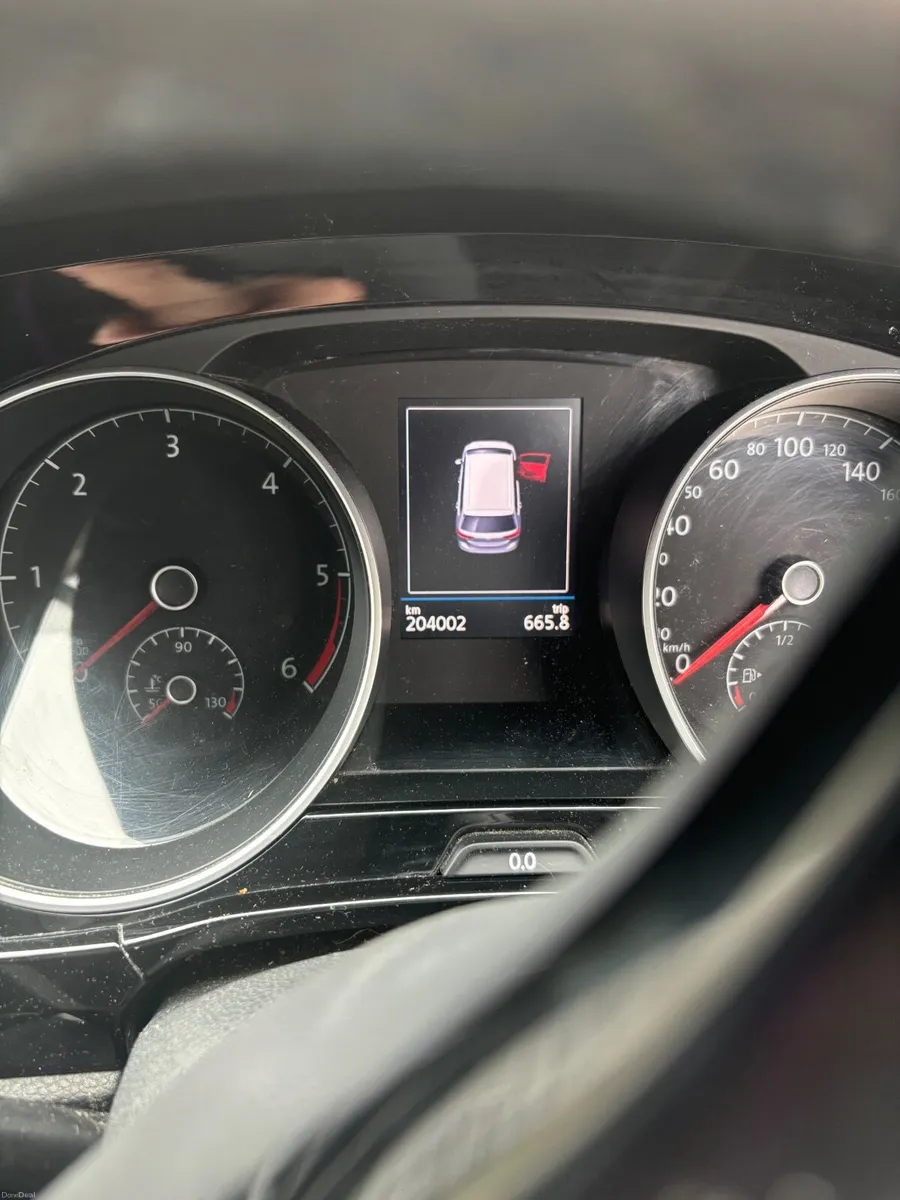 Volkswagen Touran Highline 2019 - Image 4