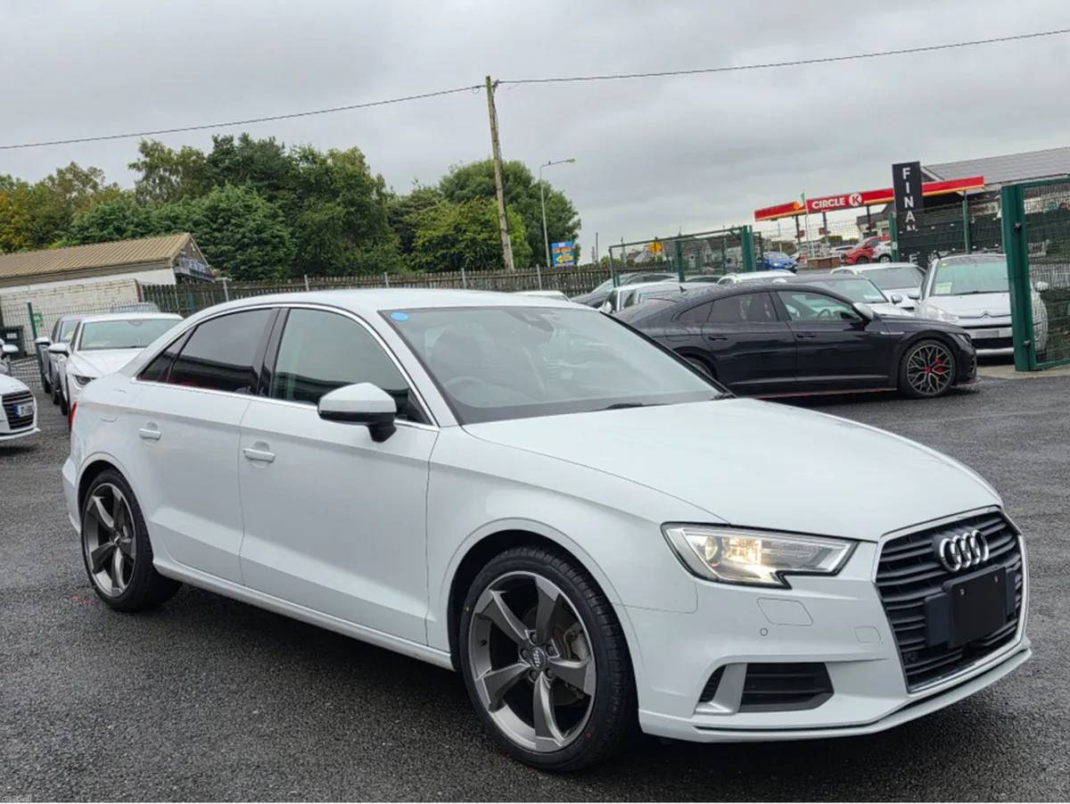 Audi A3 SALOON 1.4 TFSI SPORTS EDITION ELECTRIC SE - Image 4