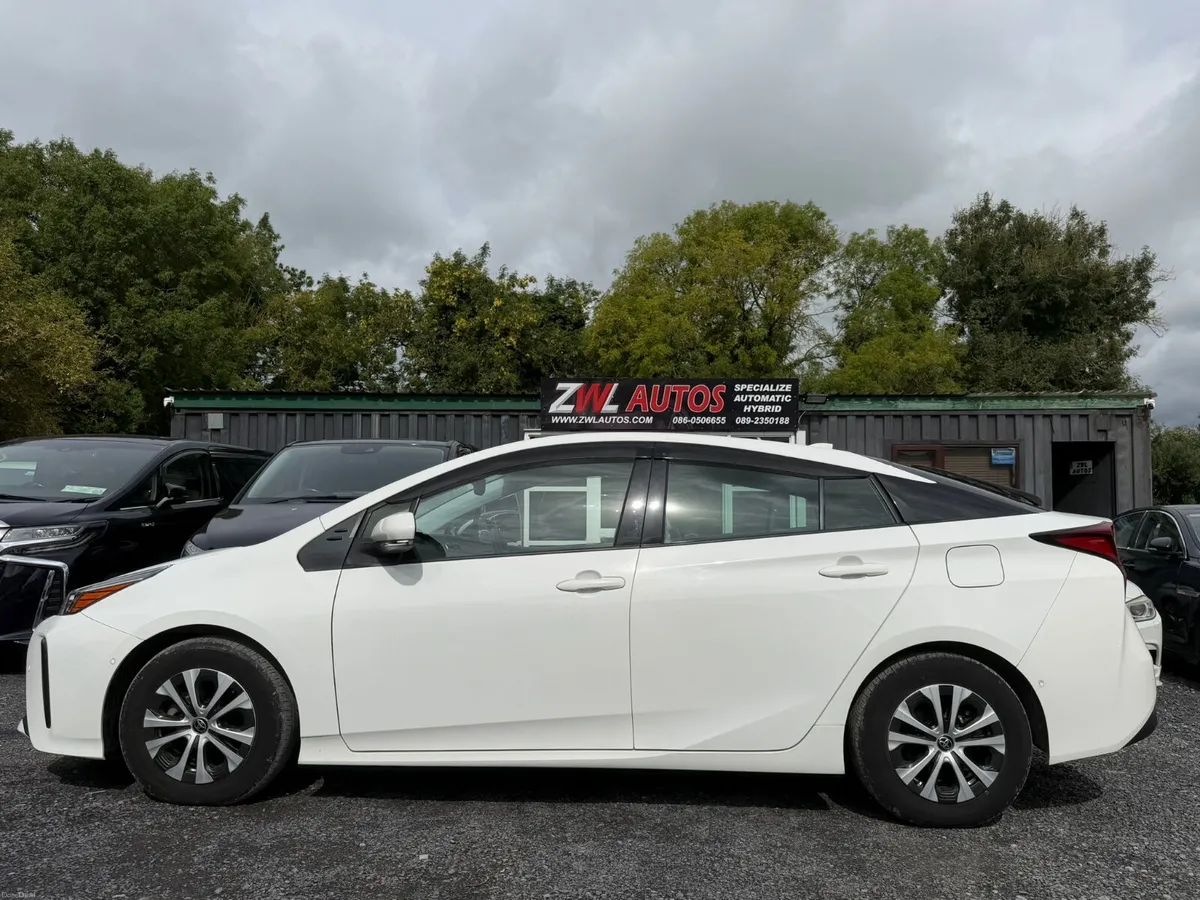 21 TOYOTA PRIUS TOP SPEC - Image 4