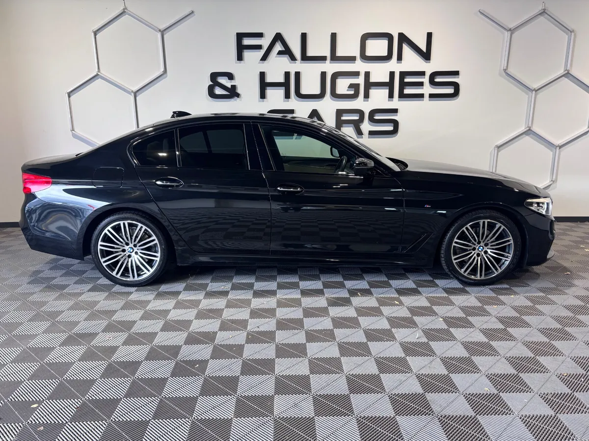 BMW 5-SERIES 520i M SPORT 4DR AUTO - Image 4